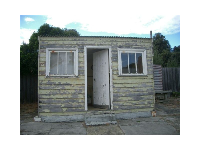 2 Bisdee Street, South Arm TAS 7022