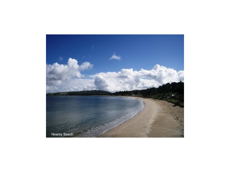 2 Bisdee Street, South Arm TAS 7022