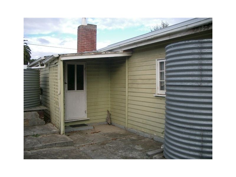 2 Bisdee Street, South Arm TAS 7022