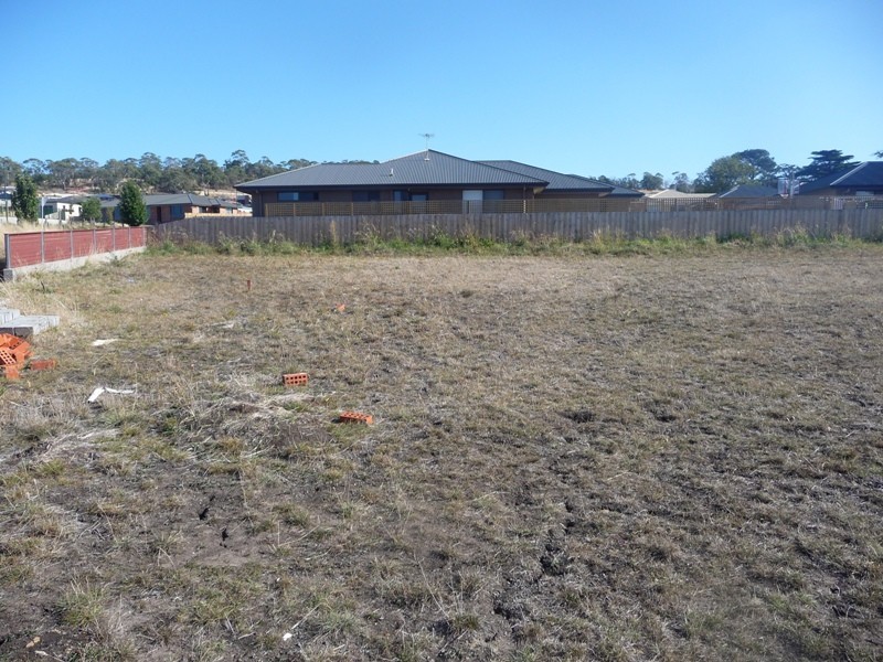 8 Glebe Hill Road, Howrah TAS 7018