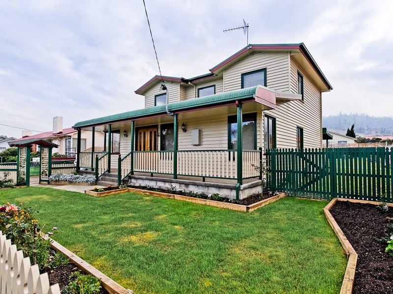 54 Bounty Street, Warrane TAS 7018