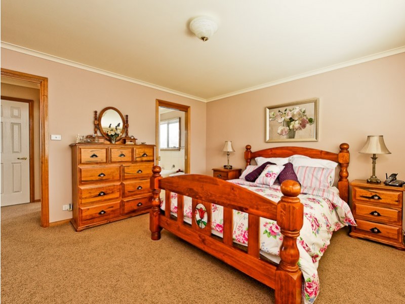 54 Bounty Street, Warrane TAS 7018
