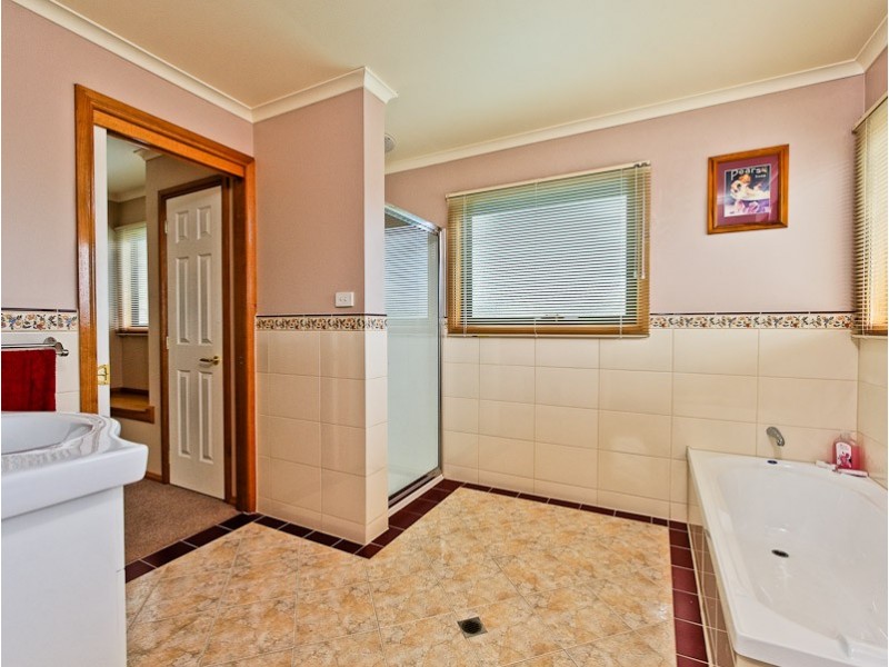 54 Bounty Street, Warrane TAS 7018