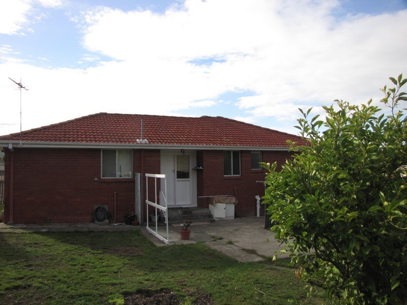 5 Free Street, Rokeby TAS 7019