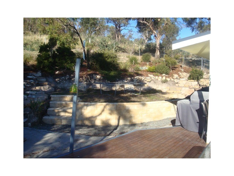 102 Derwent Avenue, Lindisfarne TAS 7015