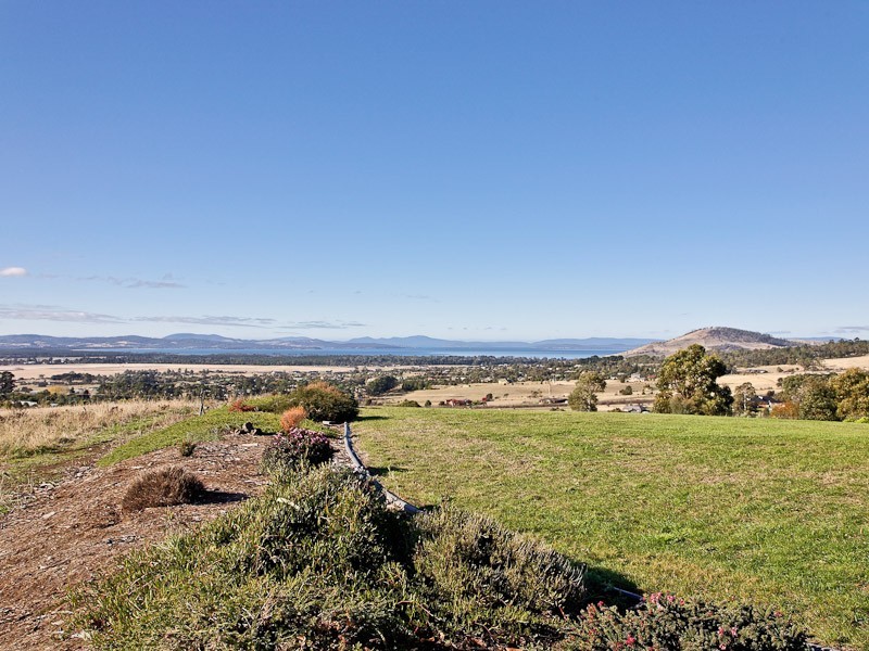 9 Alliance Drive, Cambridge TAS 7170