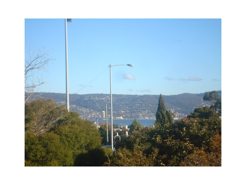 1/125 Cambridge Rd, Bellerive TAS 7018