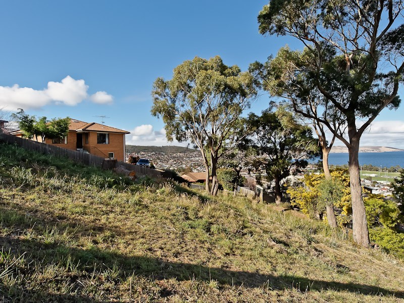 6 Beebo place, Howrah TAS 7018