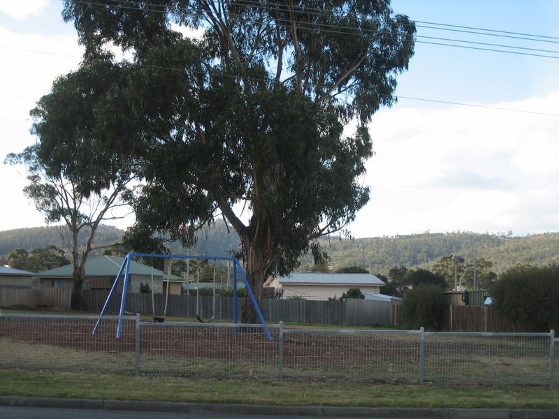 31 Hookey Street, Rokeby TAS 7019