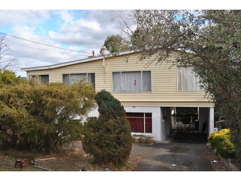 2 Barr Street, Risdon TAS 7017