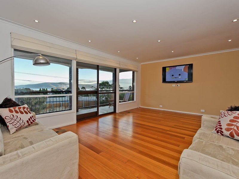 17 Myoora Street, Howrah TAS 7018