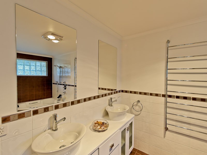 17 Myoora Street, Howrah TAS 7018