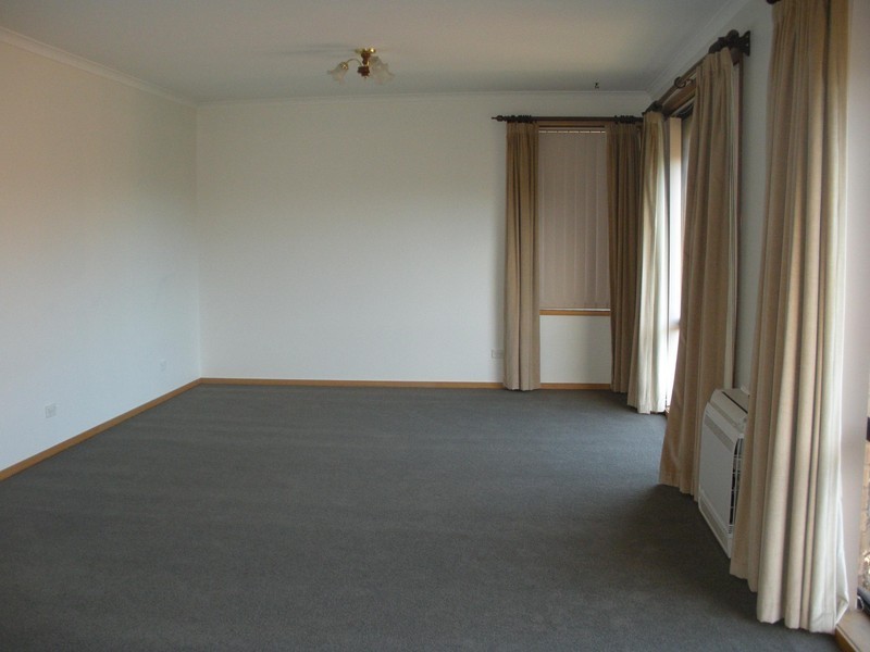 1/451 Oceana Drive, Howrah TAS 7018