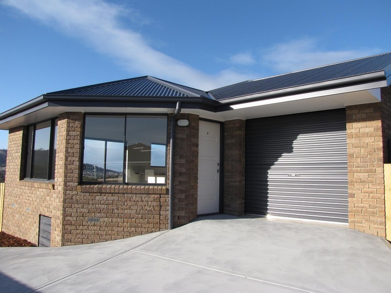 1 and 2 / 13 Hance Road, Howrah TAS 7018
