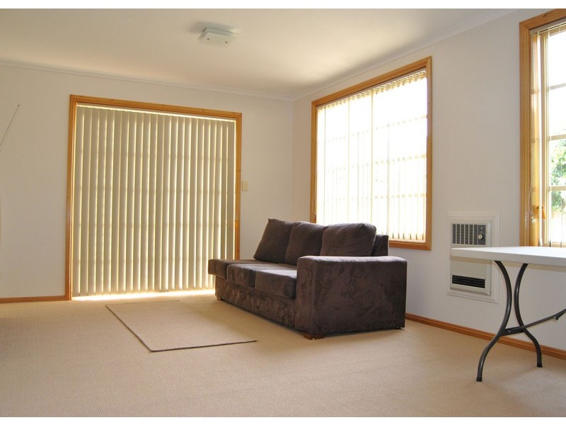 2/8 Sovereign Court, Geilston Bay TAS 7015