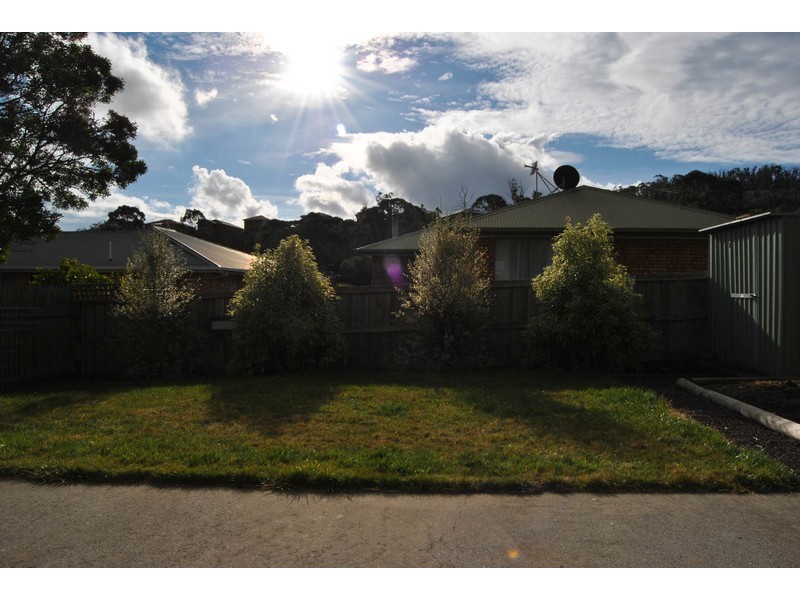 2/8 Sovereign Court, Geilston Bay TAS 7015