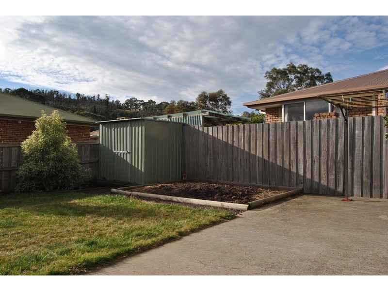 2/8 Sovereign Court, Geilston Bay TAS 7015