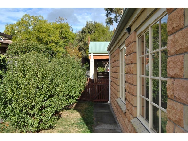 2/8 Sovereign Court, Geilston Bay TAS 7015