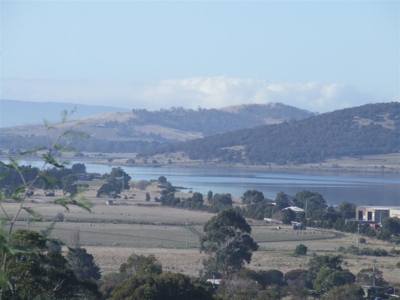 31 Emmaline Court, Rokeby TAS 7019