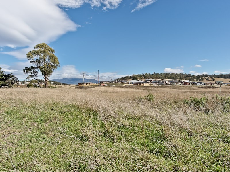 25  Pass Road, Rokeby TAS 7019