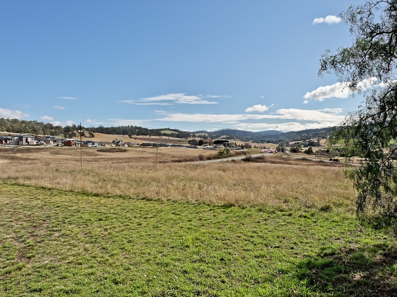 25  Pass Road, Rokeby TAS 7019