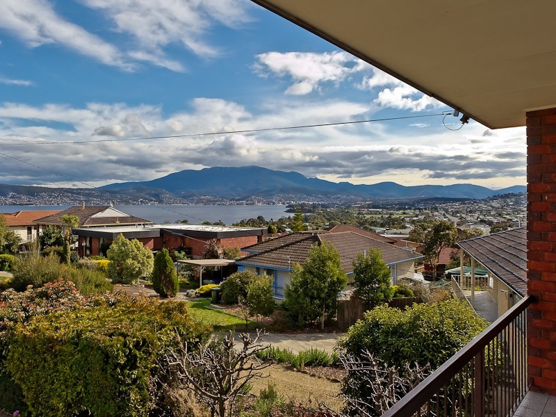 52 Merindah street, Howrah TAS 7018