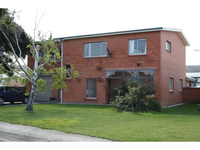 2 Bembil Street, Howrah TAS 7018