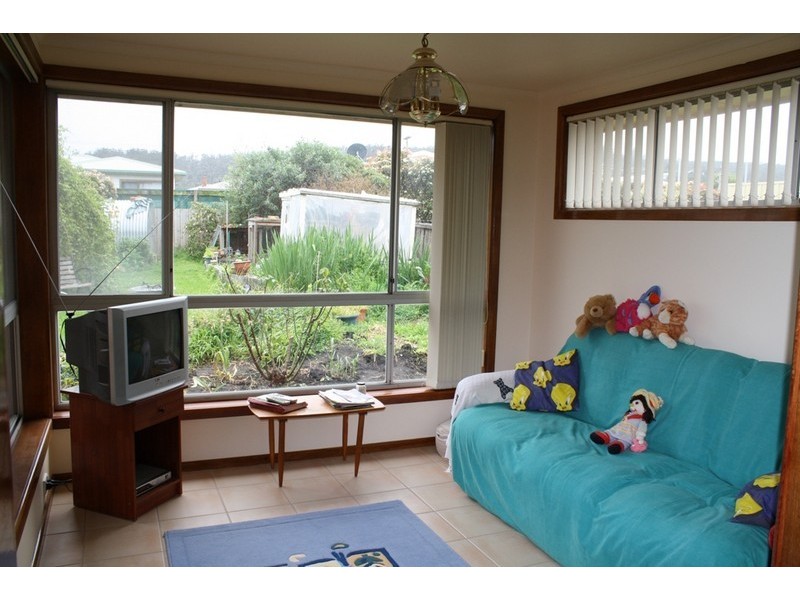 2 Bembil Street, Howrah TAS 7018