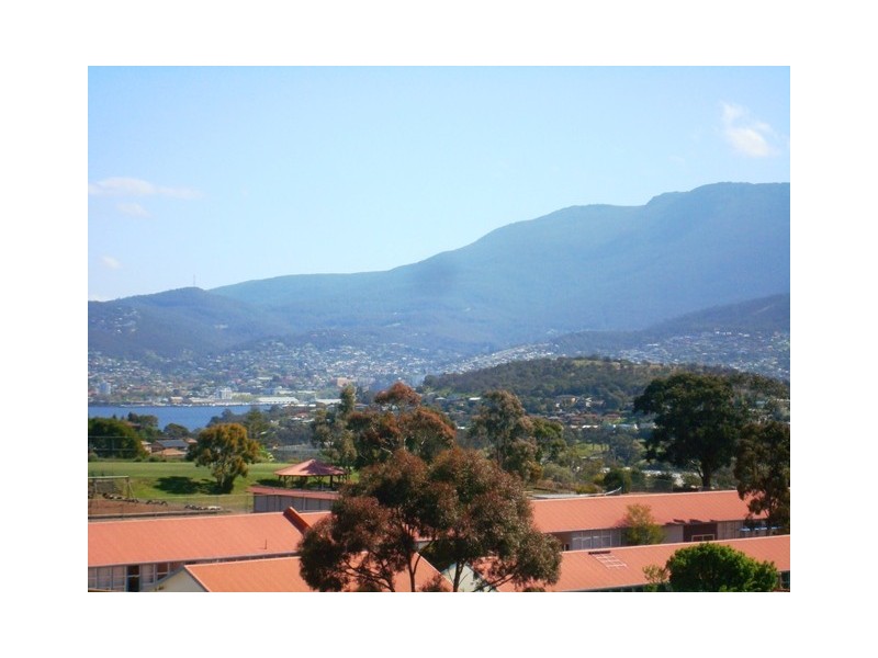 7/219 Cambridge Road, Warrane TAS 7018