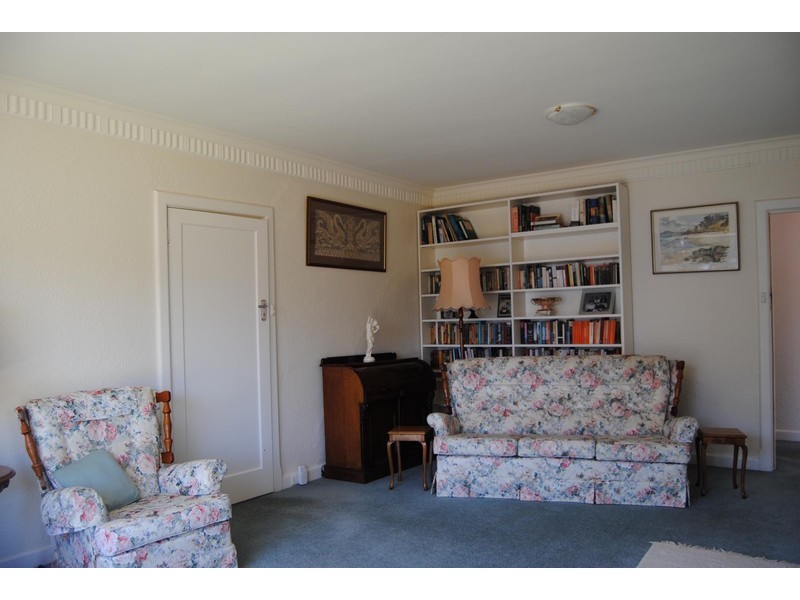 66 Esplanade, Rose Bay TAS 7015