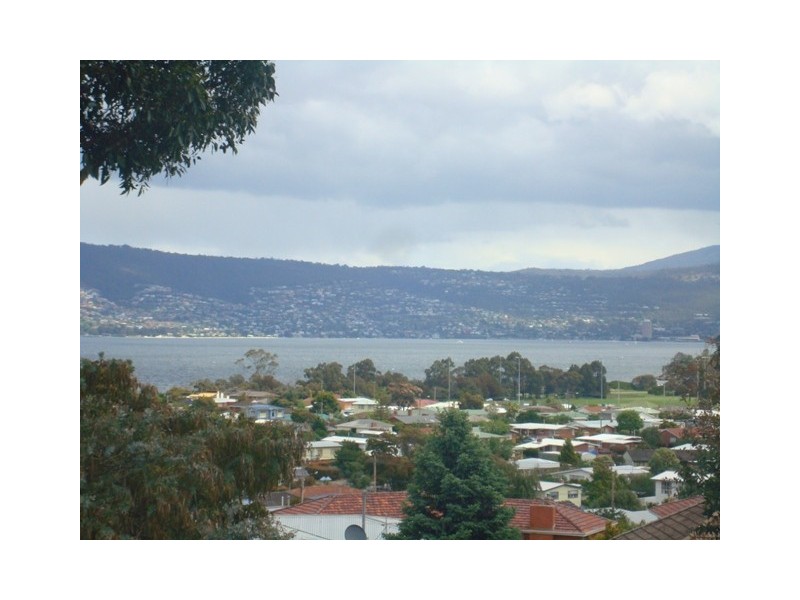 18 Sirius Street, Howrah TAS 7018