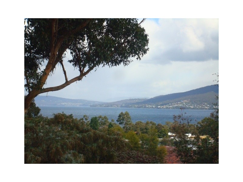 18 Sirius Street, Howrah TAS 7018