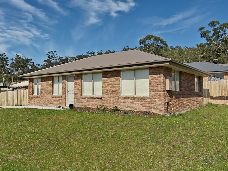 18 Emmaline Court, Rokeby TAS 7019