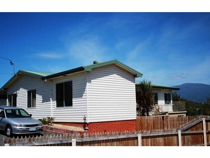 27 Fairfield Road, Geilston Bay TAS 7015