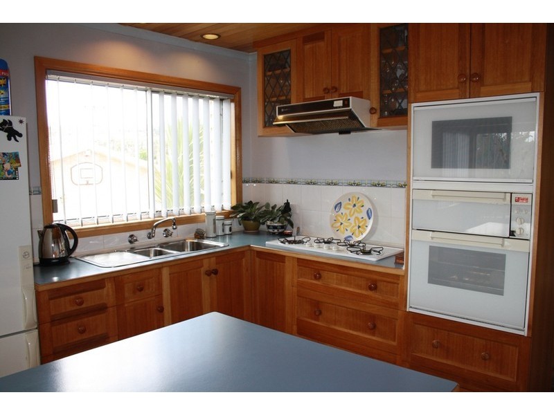 27 Fairfield Road, Geilston Bay TAS 7015