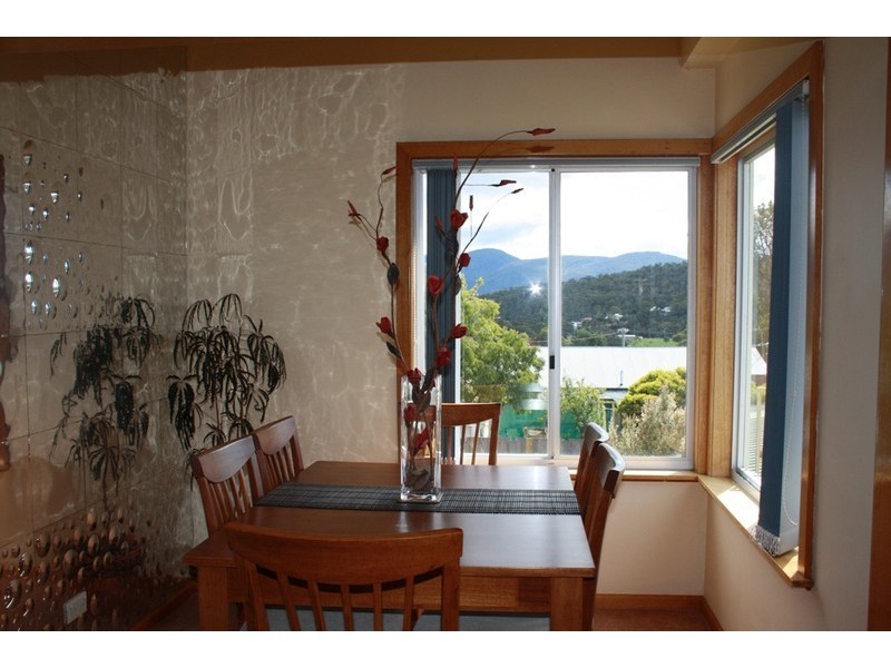 27 Fairfield Road, Geilston Bay TAS 7015