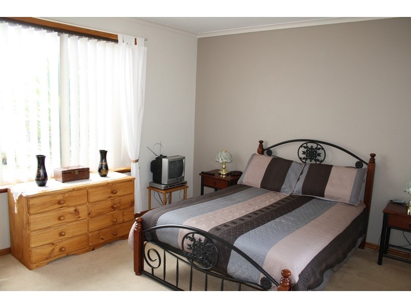 27 Fairfield Road, Geilston Bay TAS 7015