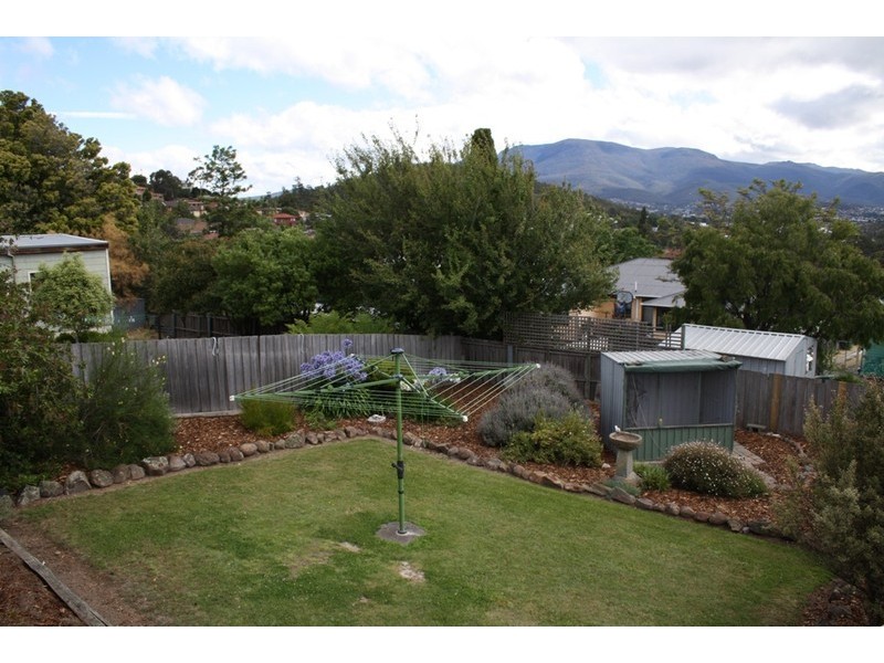 27 Fairfield Road, Geilston Bay TAS 7015