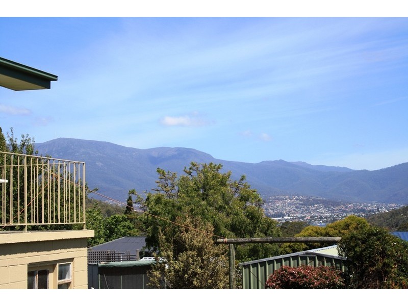 27 Fairfield Road, Geilston Bay TAS 7015