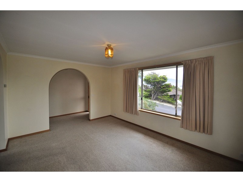 2/4  Holland Court, Howrah TAS 7018