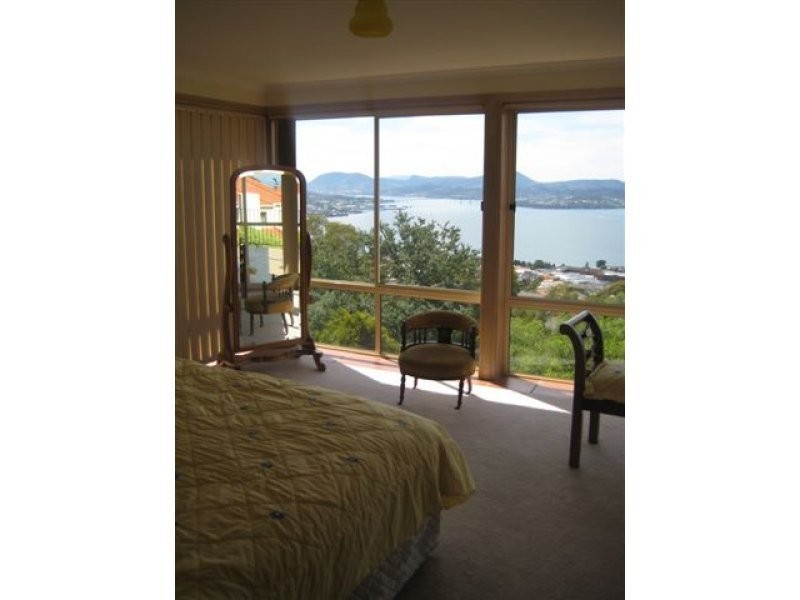 3 Lindeith Court, Sandy Bay TAS 7005