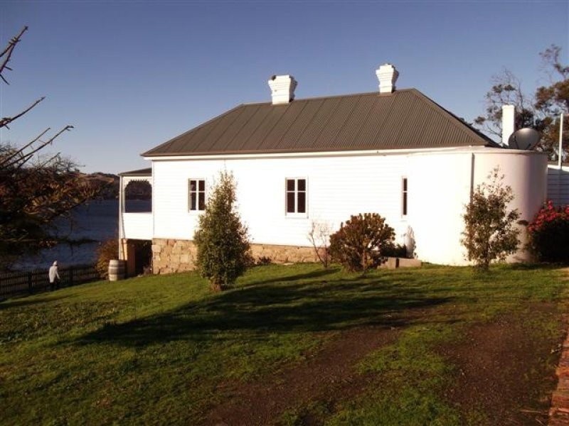 356 Tinderbox Road, Tinderbox TAS 7054