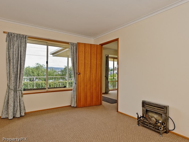 7 Esplanade, Lindisfarne TAS 7015