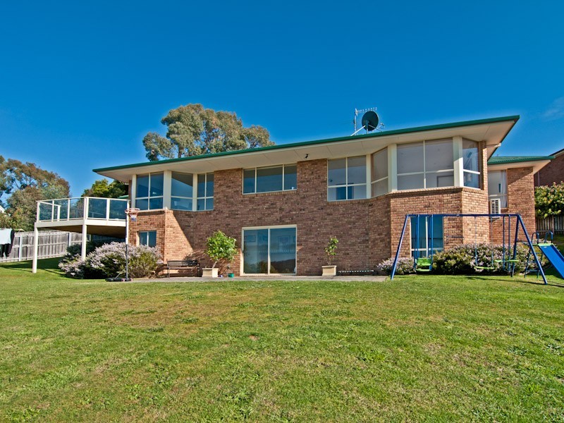 14 Timbertop Drive, Blackmans Bay TAS 7052