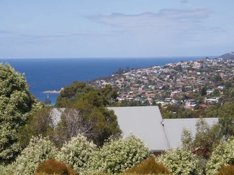 14 Timbertop Drive, Blackmans Bay TAS 7052