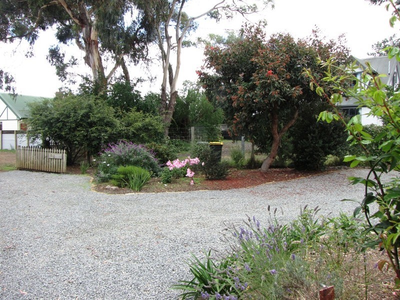 13 Bisdee Street, South Arm TAS 7022