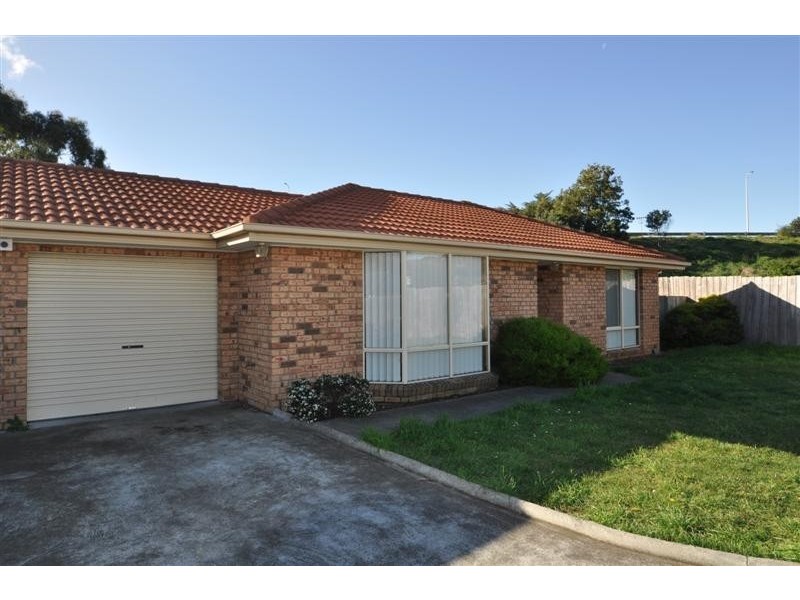 Unit 2-28A Erebus Street, Warrane TAS 7018