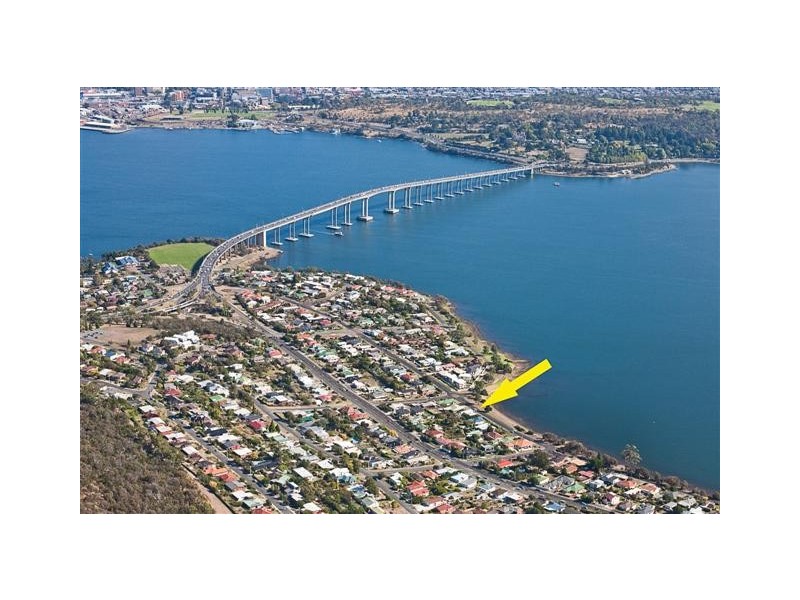76 The Esplanade, Rose Bay TAS 7015