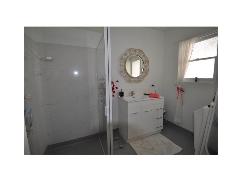 11 Granville Avenue, Geilston Bay TAS 7015