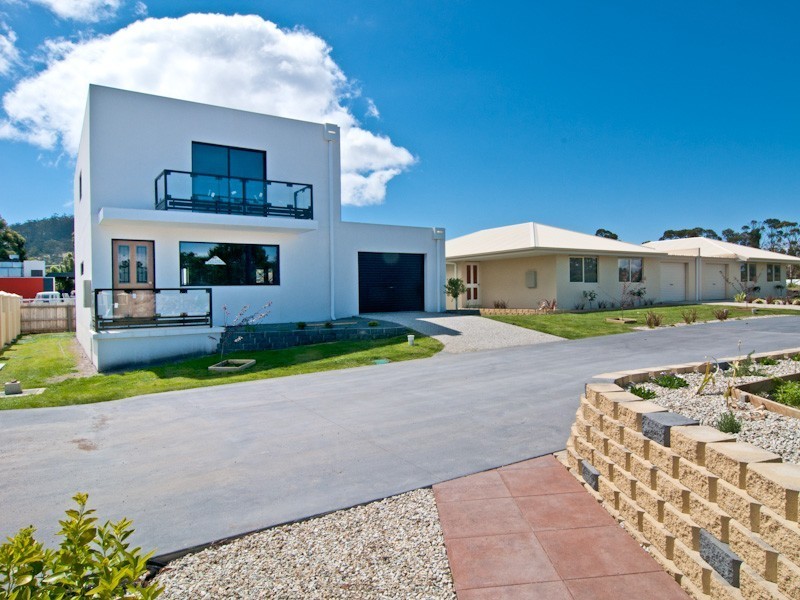 9/476 South Arm Road, Lauderdale TAS 7021